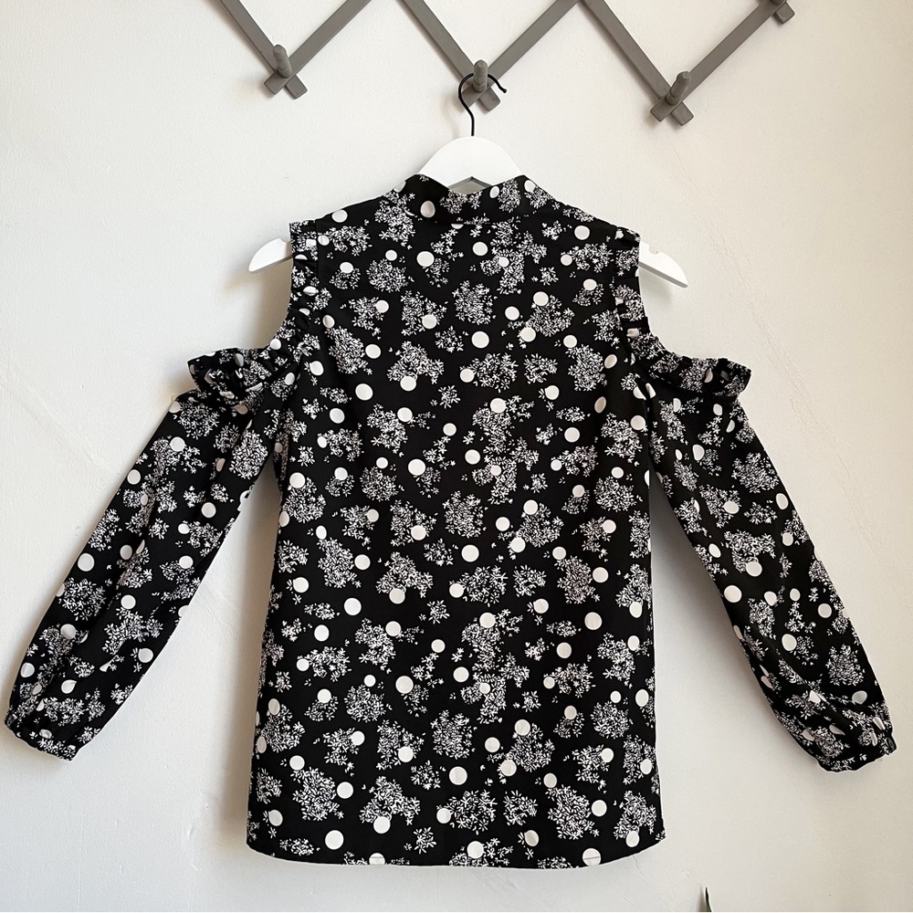 Draper James Winter Dot Cold Shoulder Top - Picture 8 of 13